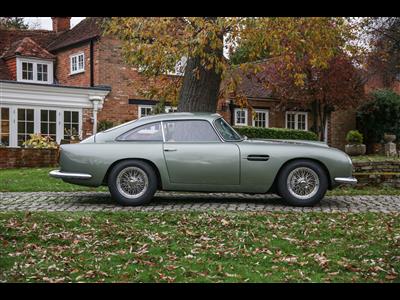 Aston Martin+DB4